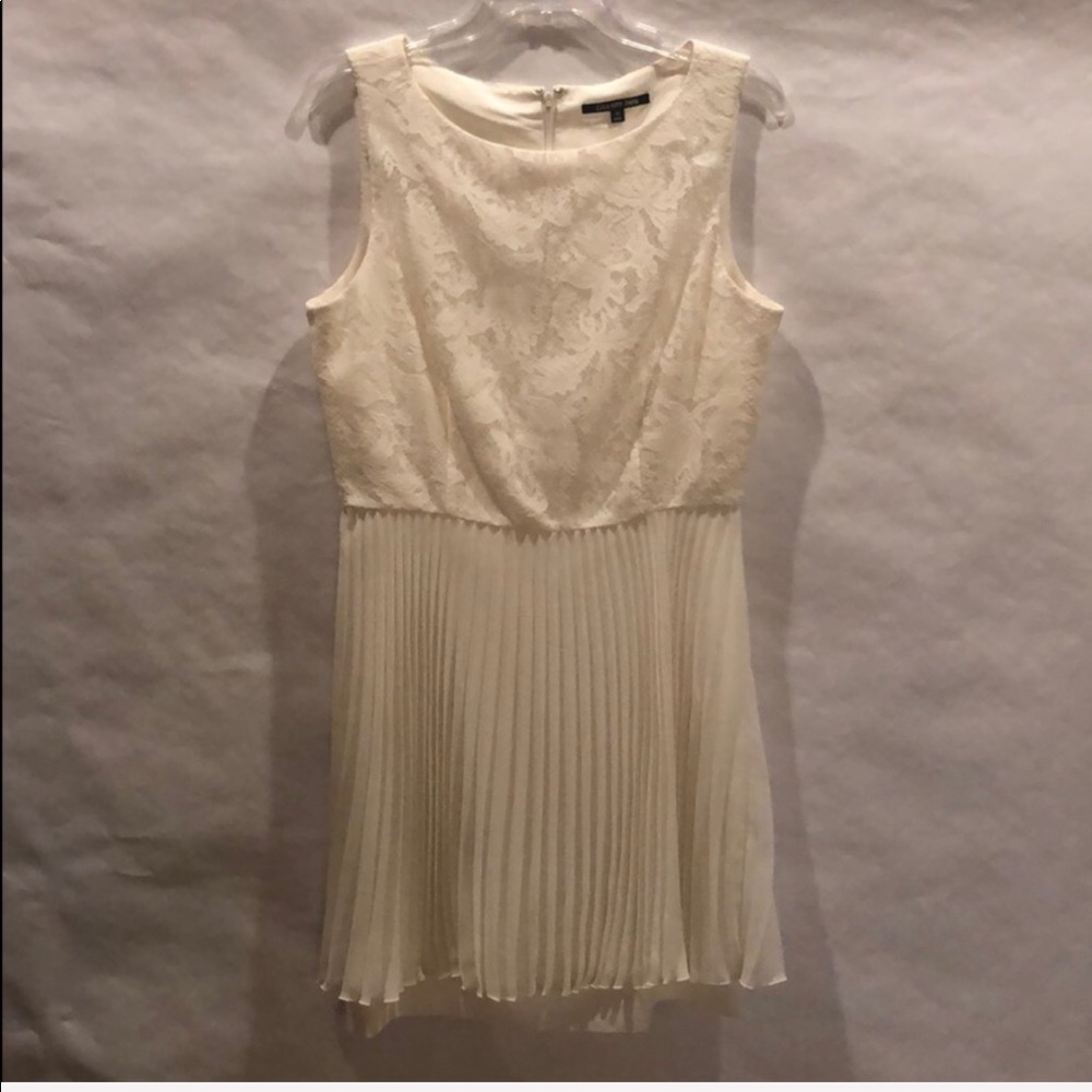 NWOT Gianni Bini cream colored dress